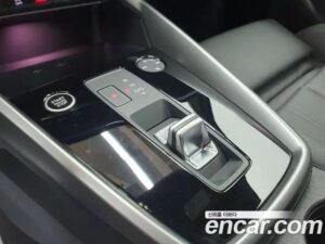 Audi A3 40 TFSI Premium 2022 года из Южной Кореи