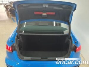 Audi A3 40 TFSI Premium 2022 года из Южной Кореи