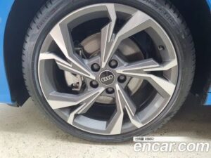 Audi A3 40 TFSI Premium 2022 года из Южной Кореи
