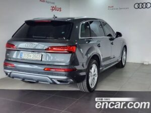 Audi Q7 45 TDI 4WD Premium 2021 года из Южной Кореи