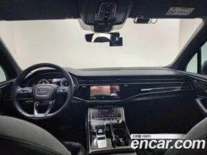 Audi Q7 45 TDI 4WD Premium 2021 года из Южной Кореи