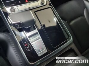 Audi Q7 45 TDI 4WD Premium 2021 года из Южной Кореи