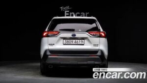 Toyota RAV4 2.5 4WD HYBRID 2021 года из Южной Кореи