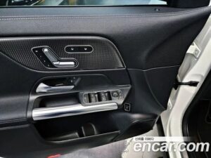 Mercedes-Benz EQA EQA250 AMG Charger Plus 2022 года из Южной Кореи