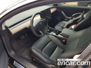Tesla Model 3 Standard RANGE Plus 2020 года из Южной Кореи