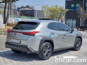 Lexus UX 2.0 2WD 2020 года из Южной Кореи