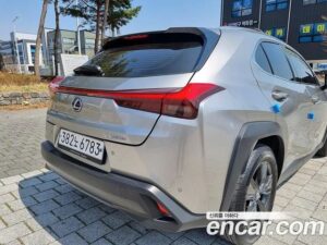 Lexus UX 2.0 2WD 2020 года из Южной Кореи