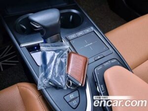 Lexus UX 2.0 2WD 2020 года из Южной Кореи