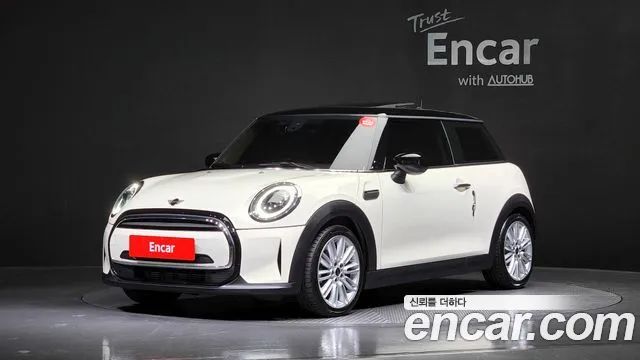 Mini Cooper CLASSIC Plus COMFORT PACK 2022 года из Кореи