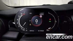 Mini Cooper CLASSIC Plus COMFORT PACK 2022 года из Южной Кореи