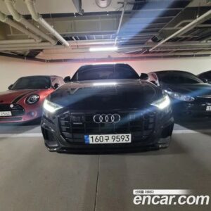 Audi Q8 45 TDI 4WD Premium 2021 года из Южной Кореи