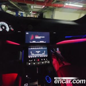 Audi Q8 45 TDI 4WD Premium 2021 года из Южной Кореи