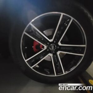 Audi Q8 45 TDI 4WD Premium 2021 года из Южной Кореи