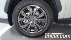 Toyota RAV4 2.5 4WD HYBRID LTD 2023 года из Южной Кореи