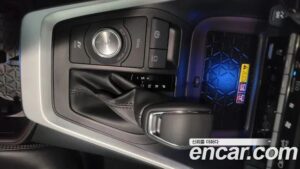 Toyota RAV4 2.5 4WD HYBRID LTD 2023 года из Южной Кореи