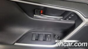 Toyota RAV4 2.5 4WD HYBRID LTD 2023 года из Южной Кореи