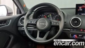 Audi A3 40 TFSI 2020 года из Южной Кореи