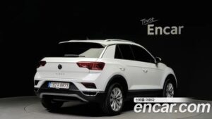 Volkswagen T-Roc 2.0 TDI Premium 2021 года из Южной Кореи