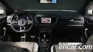 Volkswagen T-Roc 2.0 TDI Premium 2021 года из Южной Кореи