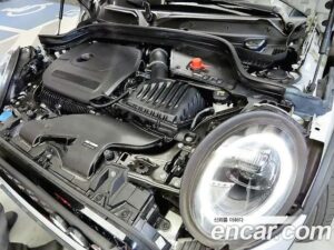 Mini Cooper 5Door CLASSIC COMFORT PACK 2022 года из Южной Кореи