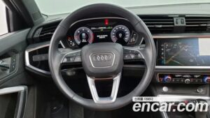 Audi Q3 35 TDI Premium 2020 года из Южной Кореи