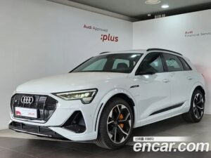 Audi e-tron S 2022 года из Южной Кореи