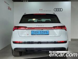 Audi e-tron S 2022 года из Южной Кореи