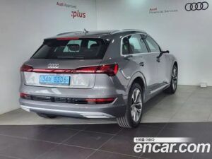 Audi e-tron 55 4WD 2022 года из Южной Кореи