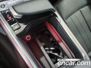 Audi e-tron 55 4WD 2022 года из Южной Кореи