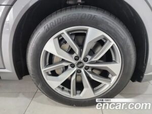 Audi e-tron 55 4WD 2022 года из Южной Кореи