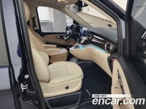 Mercedes-Benz V-Class V300 CDI 2022 года из Южной Кореи