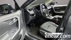 Toyota RAV4 2.5 2WD HYBRID 2021 года из Южной Кореи