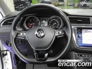 Volkswagen Tiguan 2.0 TDI Prestige 2020 года из Южной Кореи