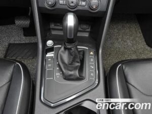 Volkswagen Tiguan 2.0 TDI Prestige 2020 года из Южной Кореи