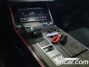 Audi A7 55 TFSI 4WD Premium 2020 года из Южной Кореи