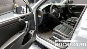 Volkswagen Tiguan 2.0 TDI Prestige 2020 года из Южной Кореи