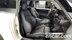 Mini Cooper DEFAULT 2020 года из Южной Кореи