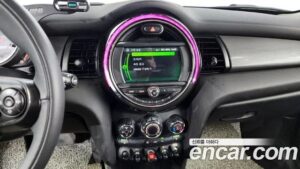 Mini Cooper DEFAULT 2020 года из Южной Кореи