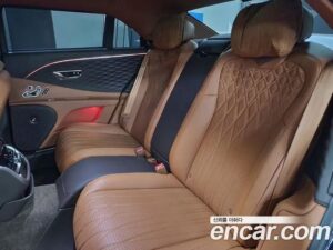 Bentley Flying Spur 4.0 2021 года из Южной Кореи