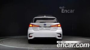 Lexus CT200h 1.8 SUPREME 2020 года из Южной Кореи
