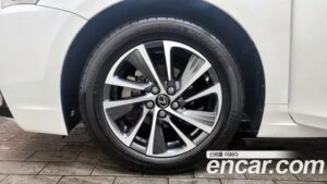 Lexus CT200h 1.8 SUPREME 2020 года из Южной Кореи