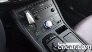 Lexus CT200h 1.8 SUPREME 2020 года из Южной Кореи