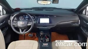 Cadillac XT4 2.0 Sport AWD 2021 года из Южной Кореи