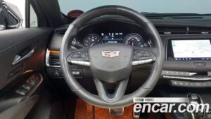 Cadillac XT4 2.0 Sport AWD 2021 года из Южной Кореи