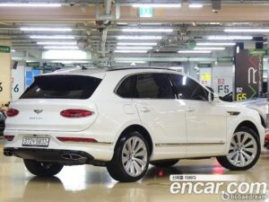 Bentley Bentayga 4.0 V8 2021 года из Южной Кореи