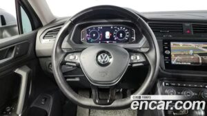 Volkswagen Tiguan 2.0 TDI Prestige 2020 года из Южной Кореи