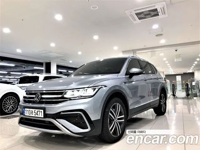 Volkswagen Tiguan 2.0 TSI Prestige 2023 года из Кореи