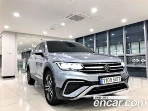 Volkswagen Tiguan 2.0 TSI Prestige 2023 года из Южной Кореи