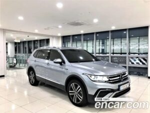 Volkswagen Tiguan 2.0 TSI Prestige 2023 года из Южной Кореи