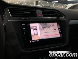 Volkswagen Tiguan 2.0 TSI Prestige 2023 года из Южной Кореи